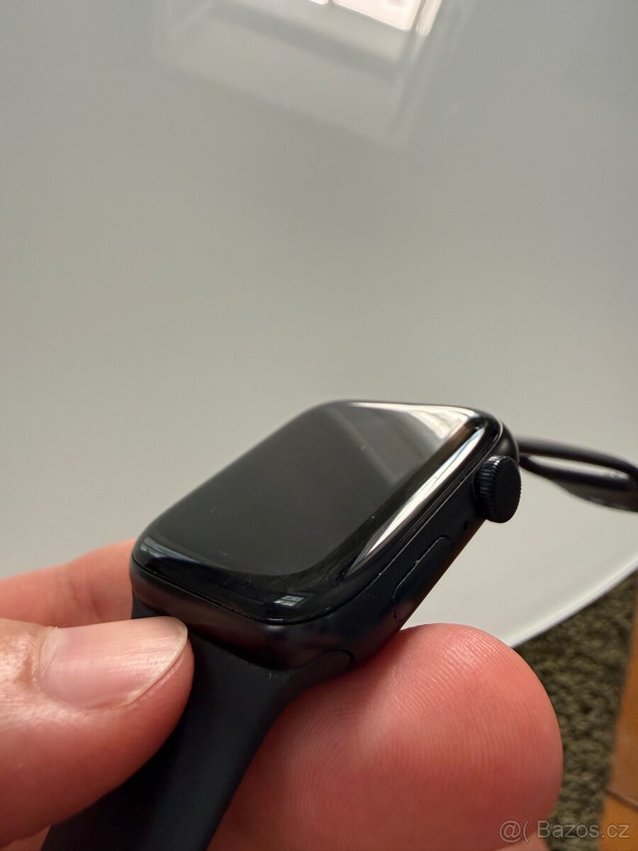 Apple Watch SE 2. generace (GPS) 44 mm - 3