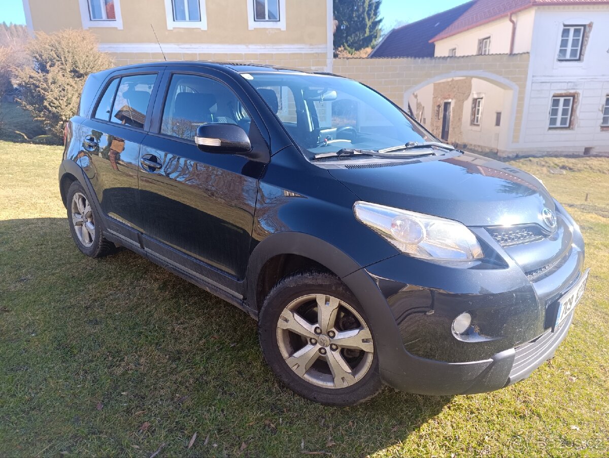 Toyota Urban Cruiser 1.4D 4x4 - 3