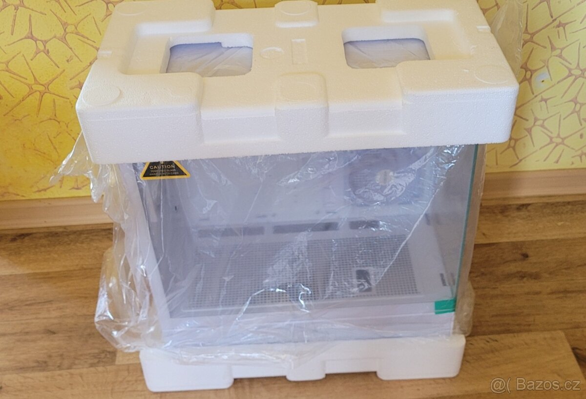 Počítačová skříň Montech XR White - 3