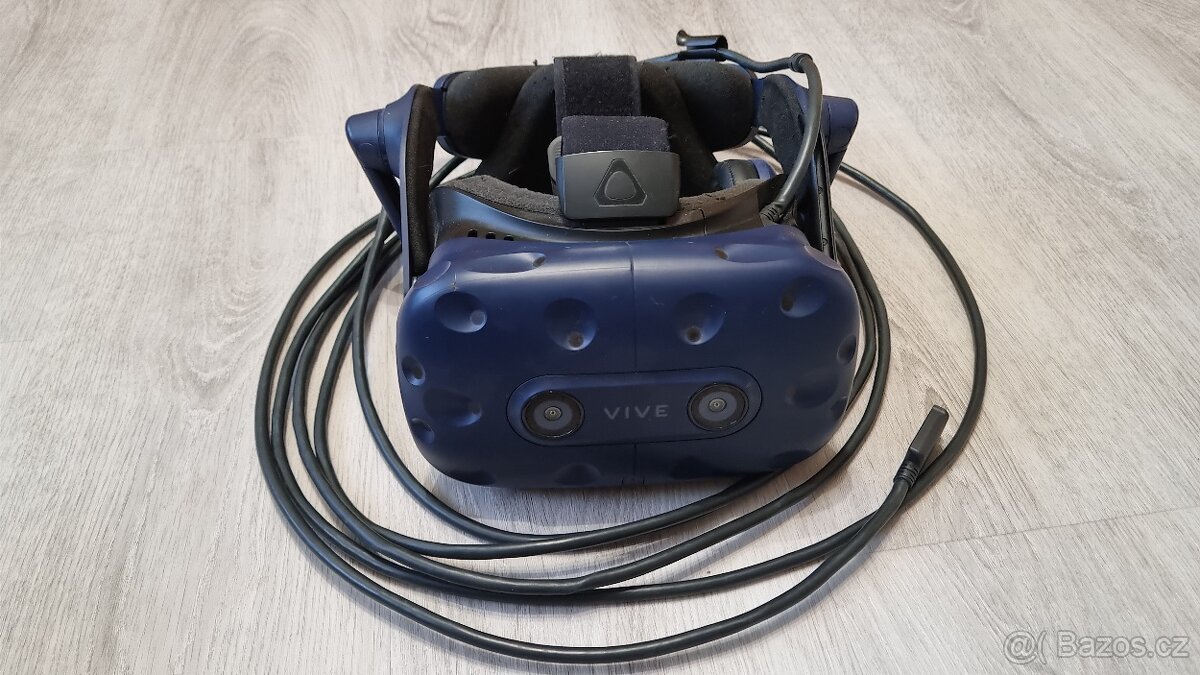 HTC Vive Pro full kit verze 2.0 - 3