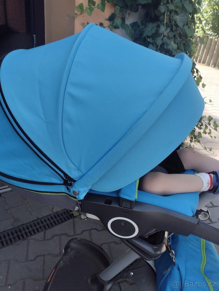 Prodám Sportovní kočárek Stokky Xplory s výbavou - 3