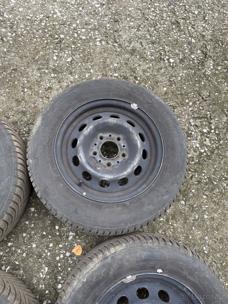 Zimní sada BMW - 5x120 - 195/65/15 vzorek 7,5mm - 3
