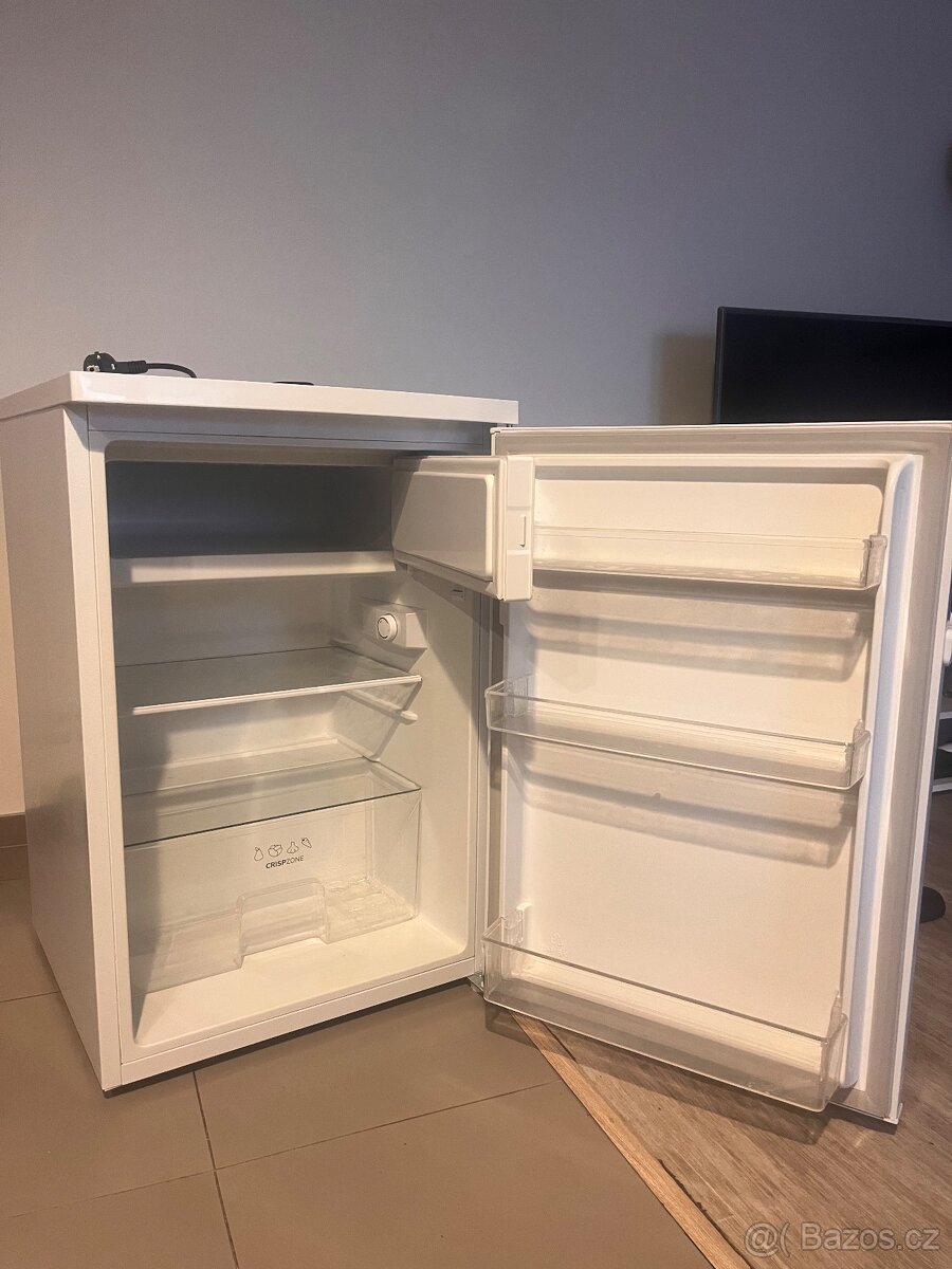 Prodám lednici Gorenje ( stáří 3 roky - 2022 ) - 3