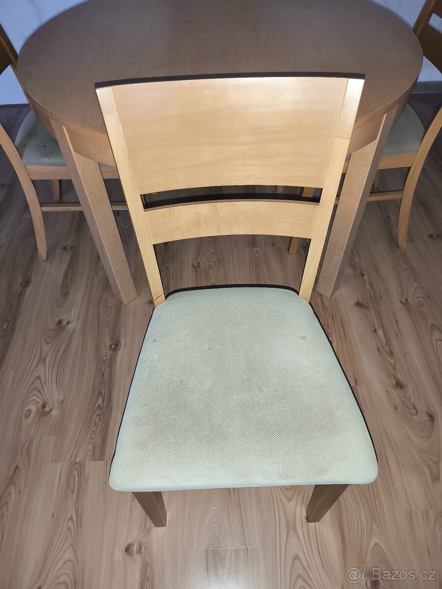 Rozkládací jídelní stůl + 4 židle - 3