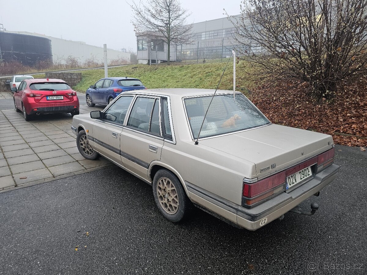 Nissan Laurel 2,8 D r.v. 1986 - 3