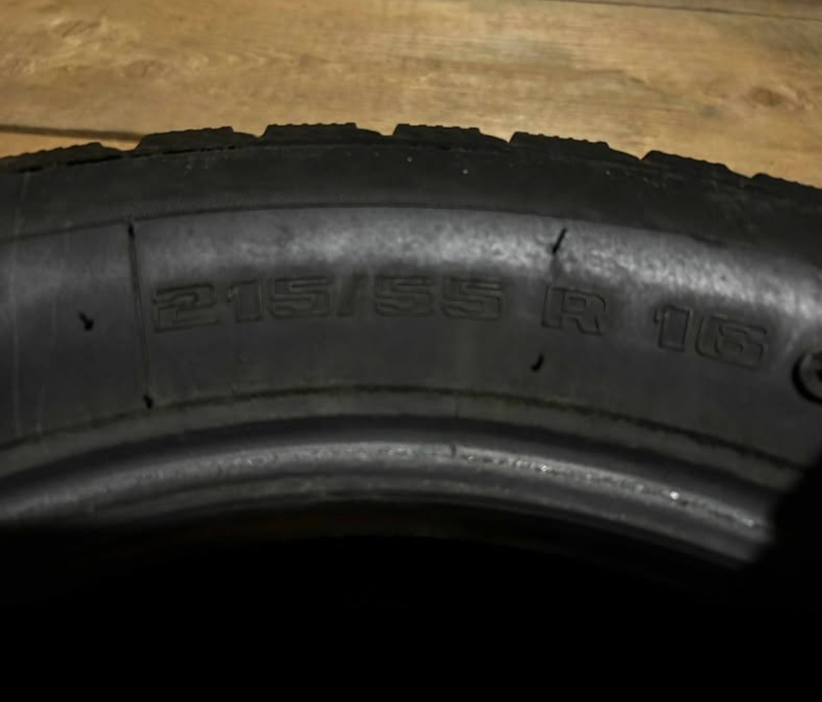 Pneu vraník 215/55 r16 - 3