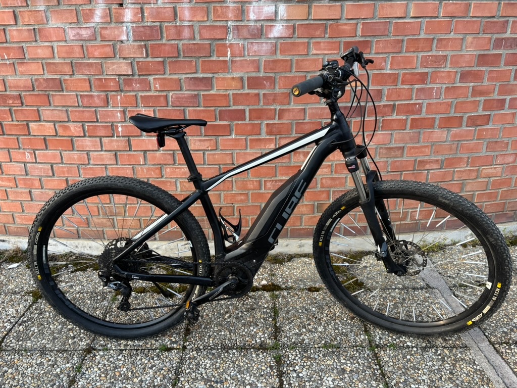 Elektrokolo CUBE acid Bosch 400 - 3