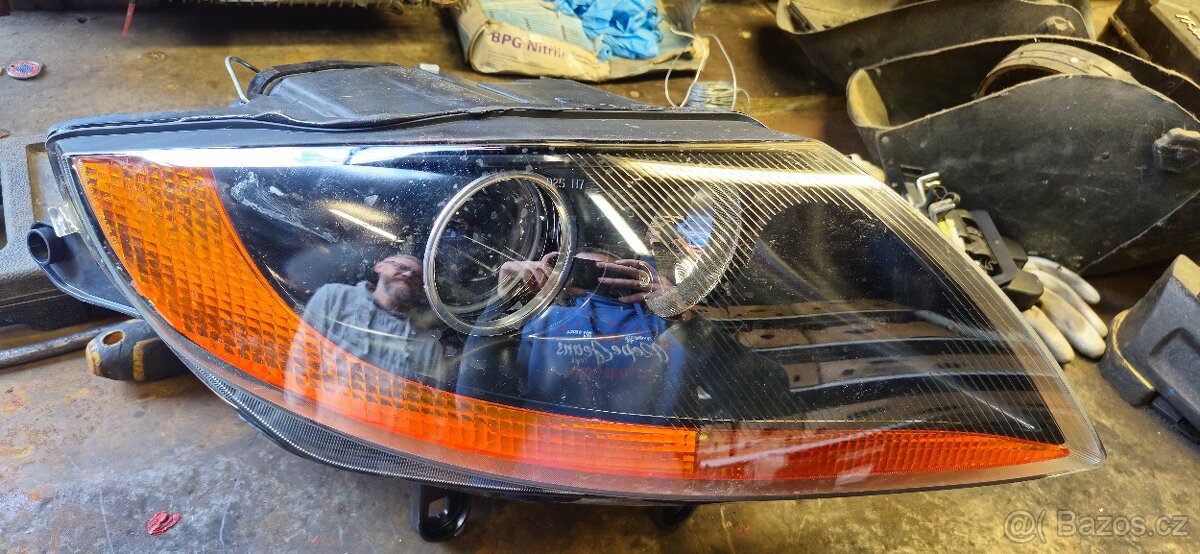 Prave predni svetlo bmw Z4 E85 E86 - 3