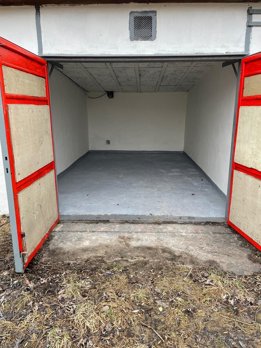 Pronájem garáže Frýdek - 3