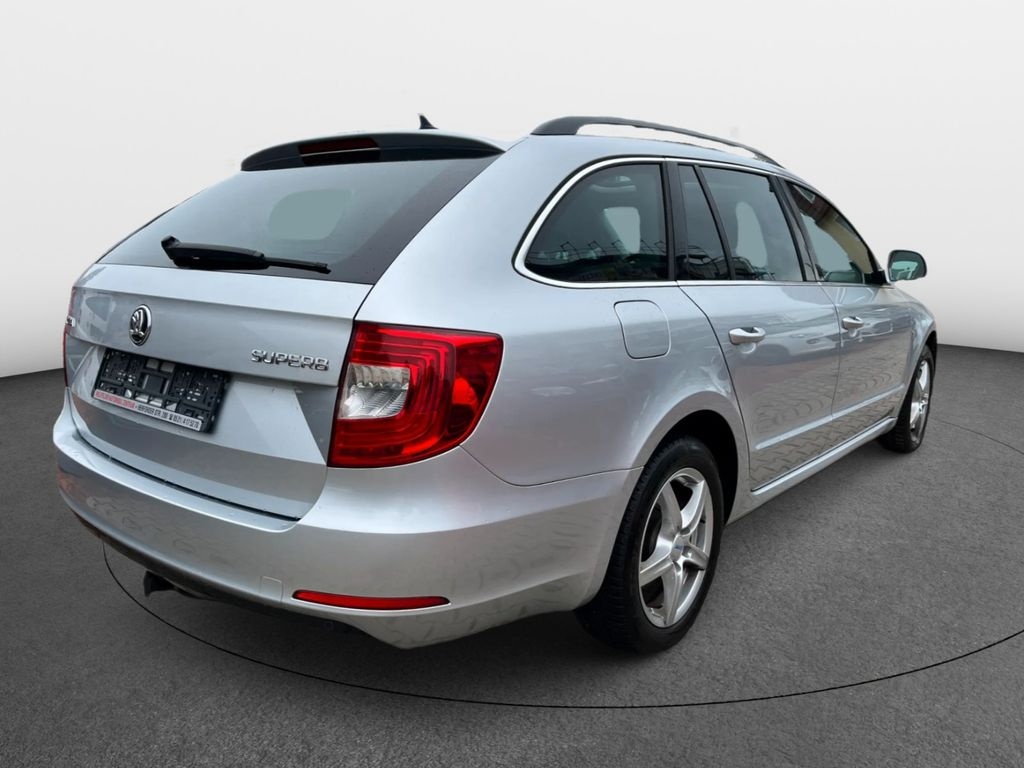 skoda superb 2,kombi,fac.2.0tdi,125kw,kod barvy 9156 - 3