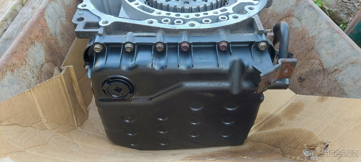 Prodám,automaticka převodovka Hyundai SantFe 2014 - 3