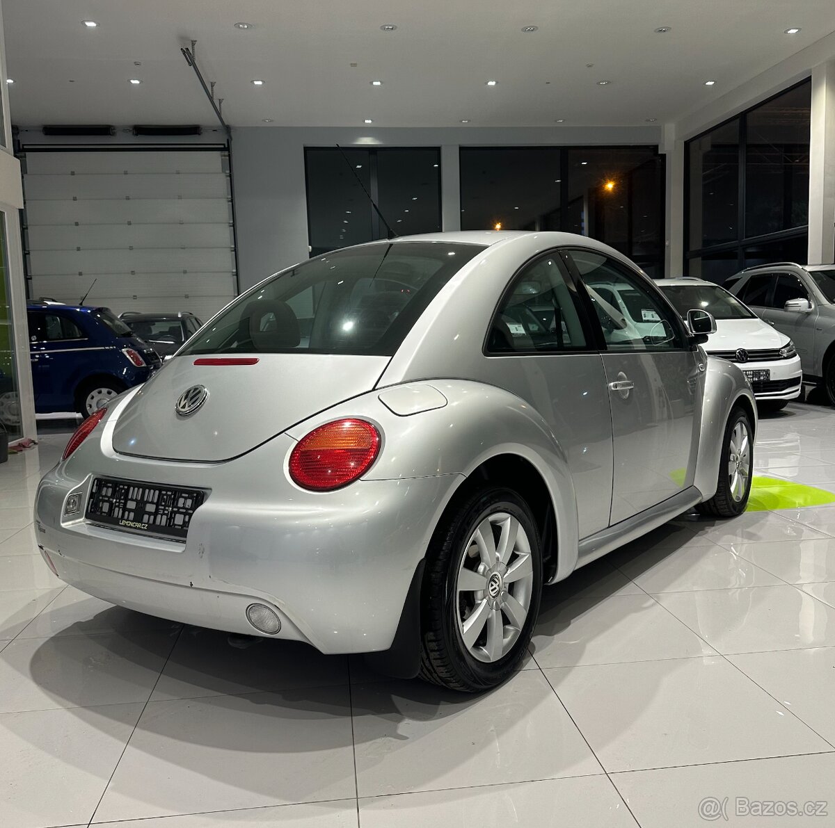 Volkswagen New Beetle, 2.0 Benzin Ojeté, 7/2000, 153 400 km - 3
