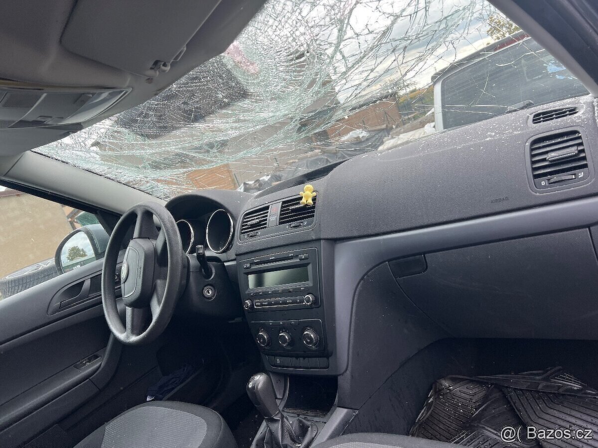 Díly Škoda Yeti 2011 1.2tsi CBZB - 3