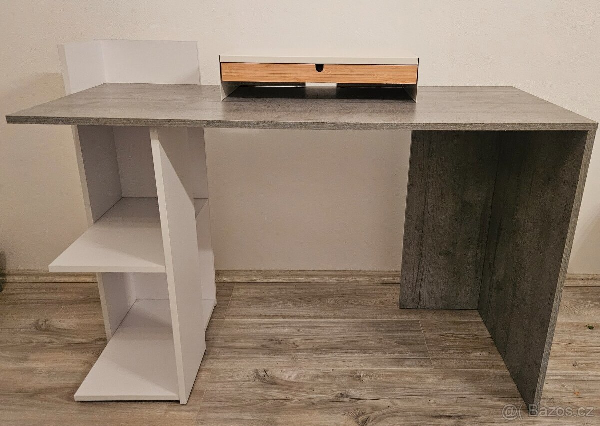 Pracovní stůl - 3