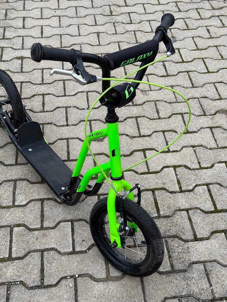 Koloběžka zelená GALAXY CALYPSO ZELENO/ČERNÁ 12" - 3