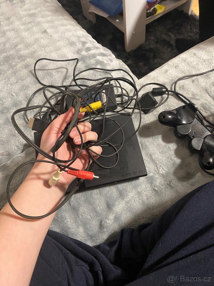 Prodám PlayStation 2 - 3