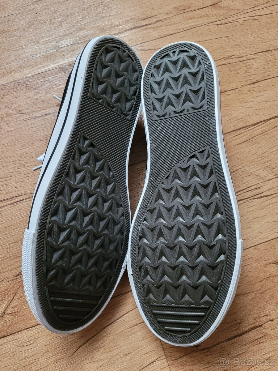 NOVÉ ČERNÉ TENISKY VEL.39 - 3