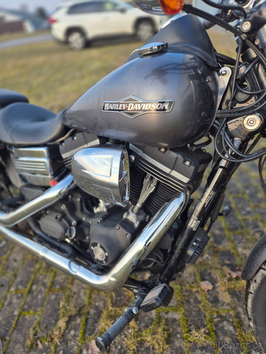 Harley Davidson StreetBob - 3