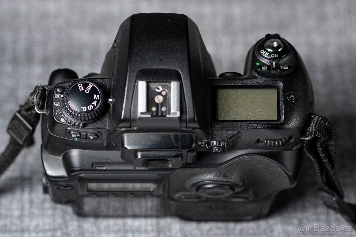 Fujifilm FinePix S3 Pro - 3