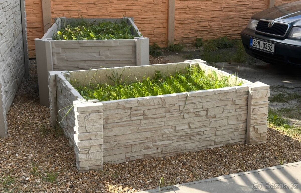 Vyvýšený záhon betonový - 3