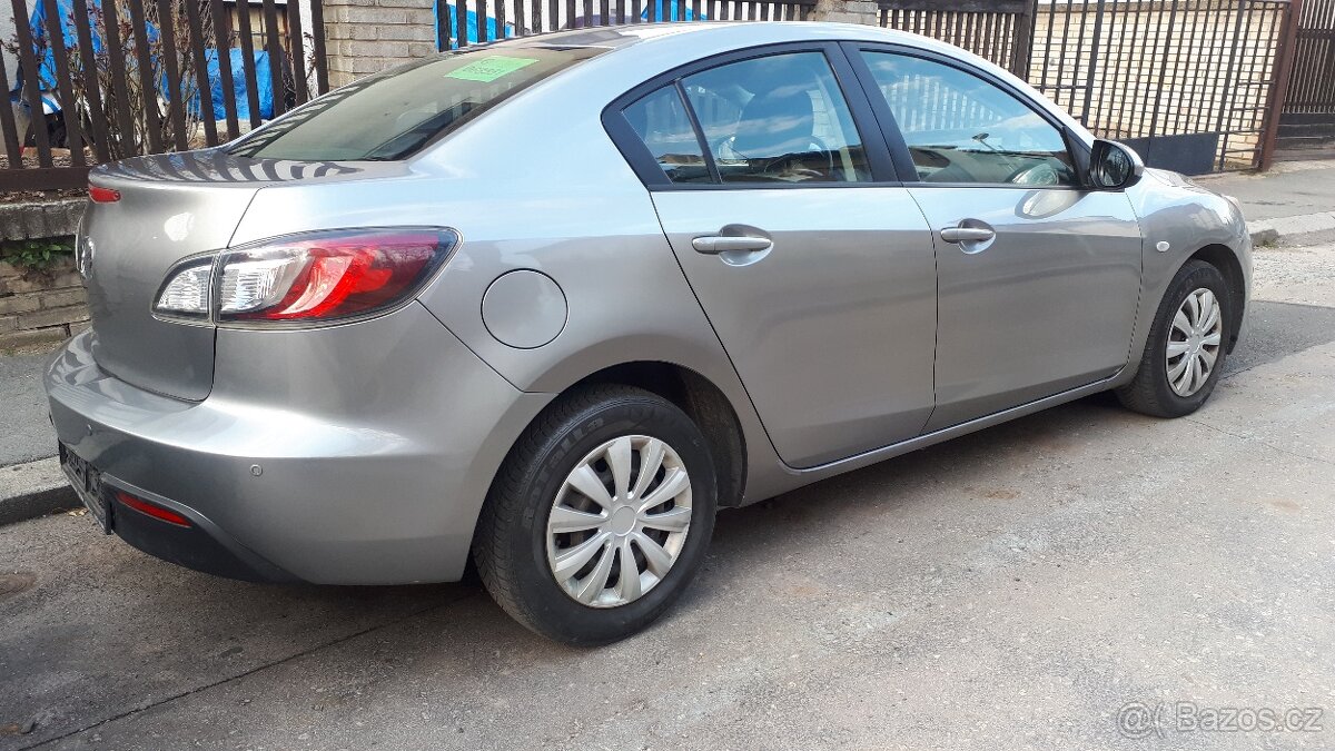 Mazda 3 1.6i, 77kw, 2009, facelift, nová STK - 3