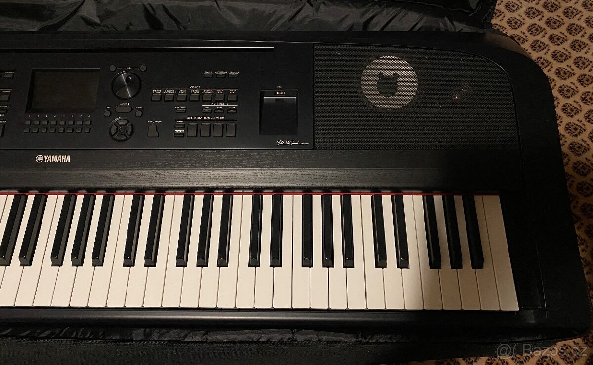 Digitální piano Yamaga DGX-670 - 3