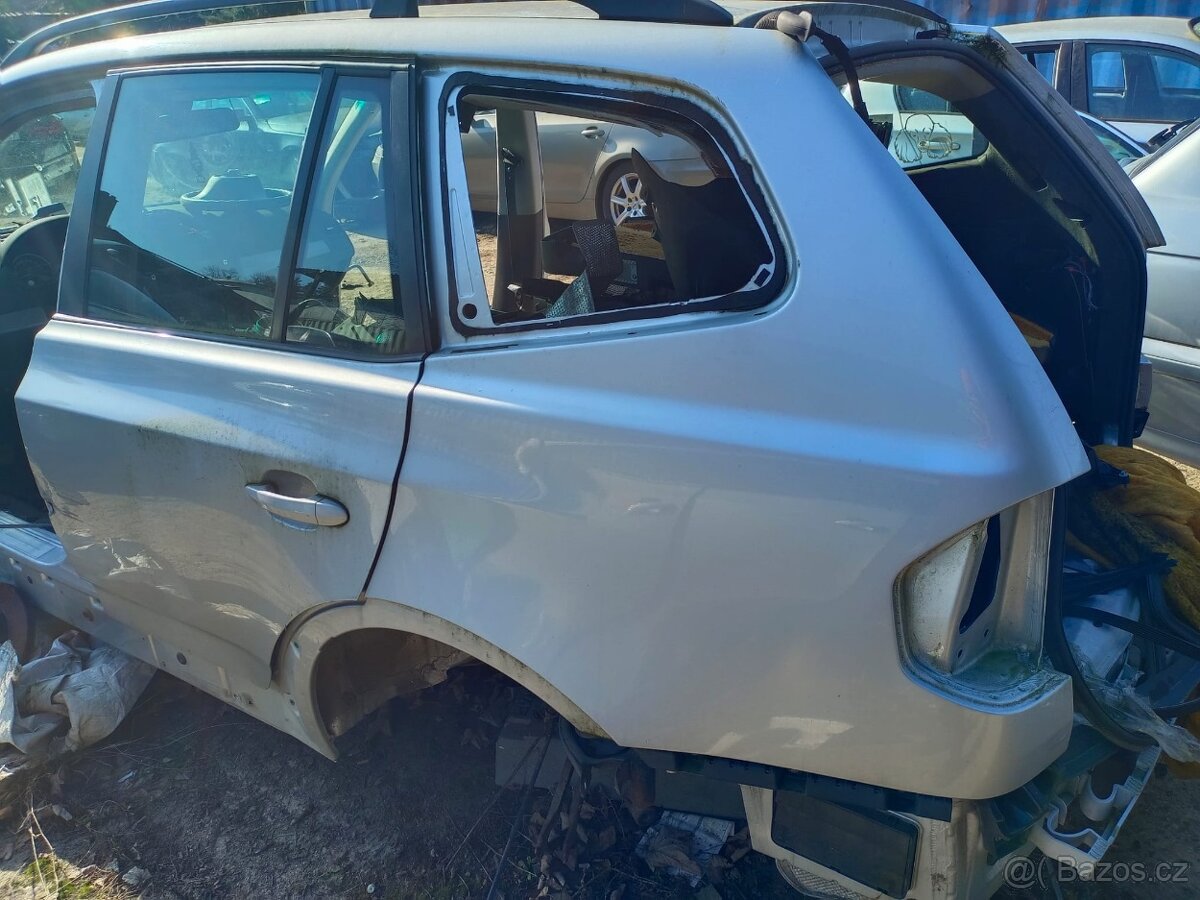 Karoserie X3 BMW E83 bez dokladů původně 2.0D / nebo část - 3