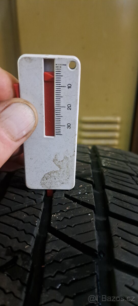 Prodám pneumatiky zimní 195.55.R.15 H. - 3