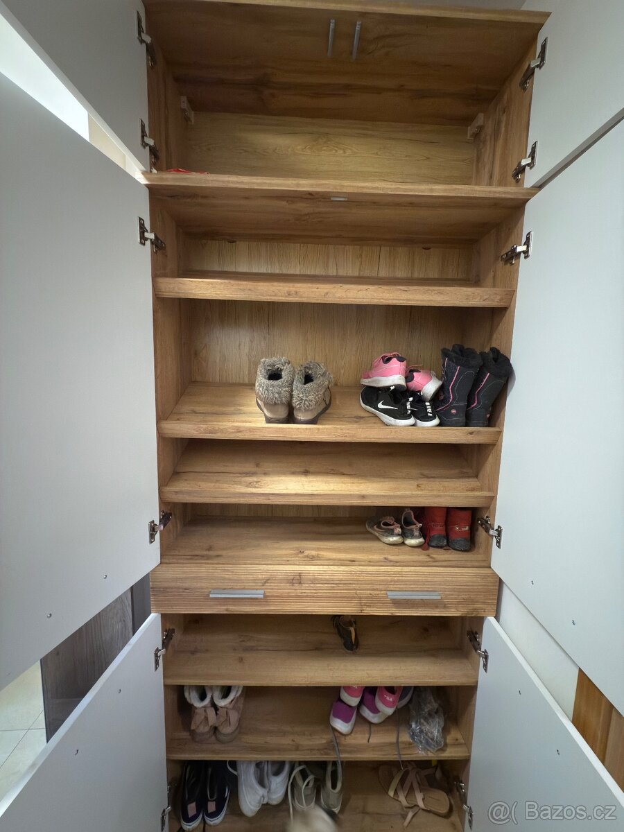 Velký botník/Skříňka - 3