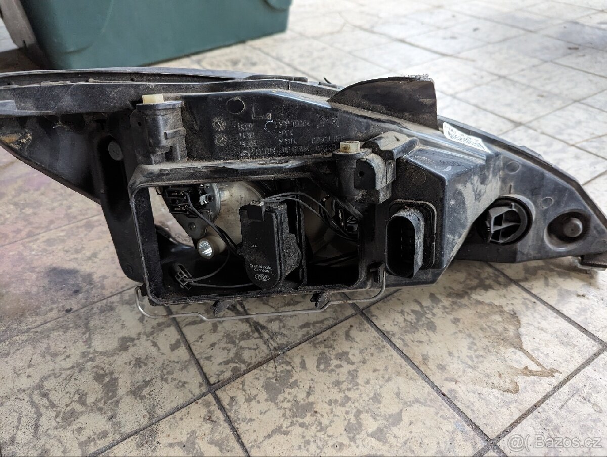 Ford Focus přední světla - 3