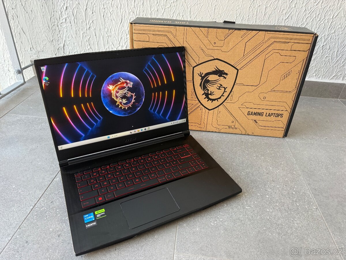 Herní notebook MSI RTX 4050 6GB - 3