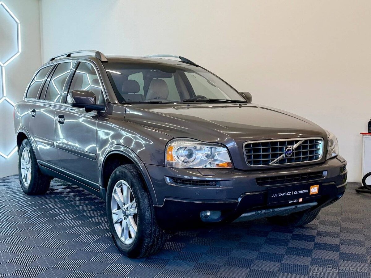 Volvo XC90, 2.4 D5 4x4/7 MÍST/PANORAMA/TZ - 3