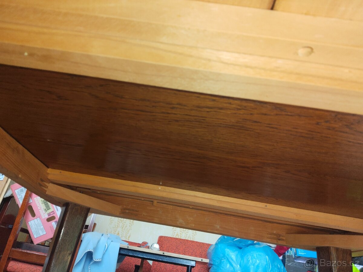 Rozkládací jídelní stůl Jitona - 3