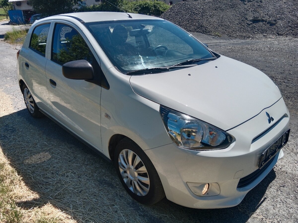 Mitsubishi Space Star - 3