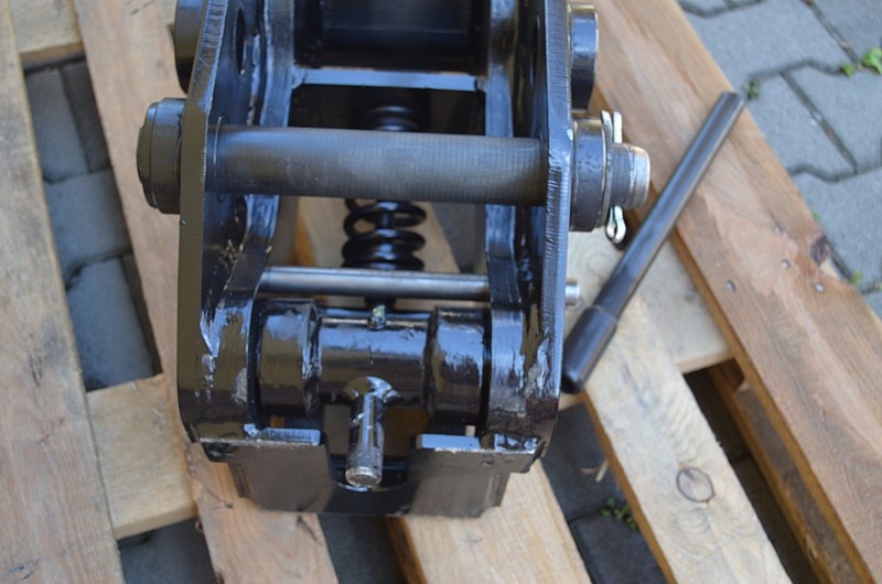 Mechanický rychloupínák pro traktorbagry - 3