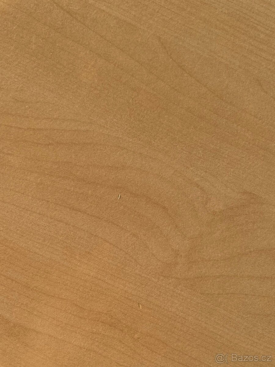 Stůl s kulatými rohy - 3