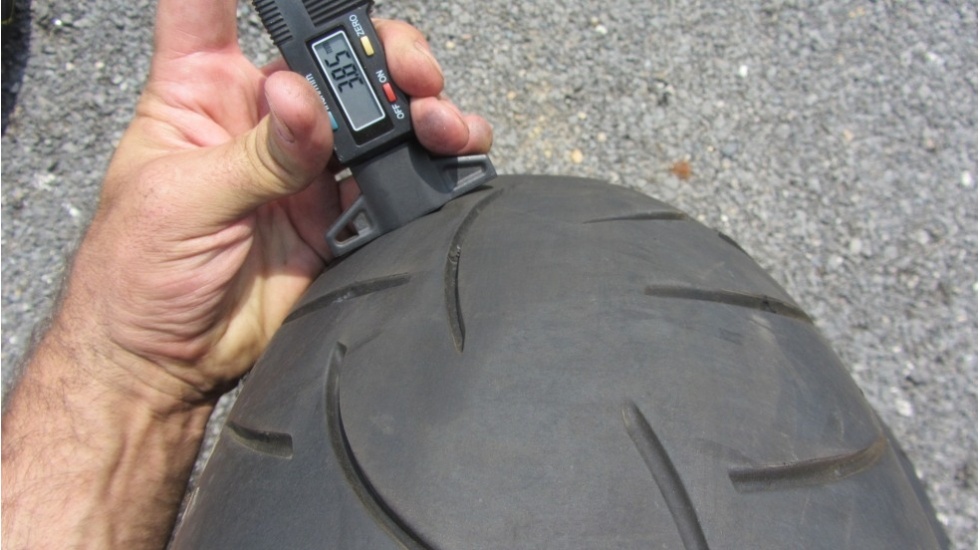 Metzeler 190/55/17, DOT2714 - 3