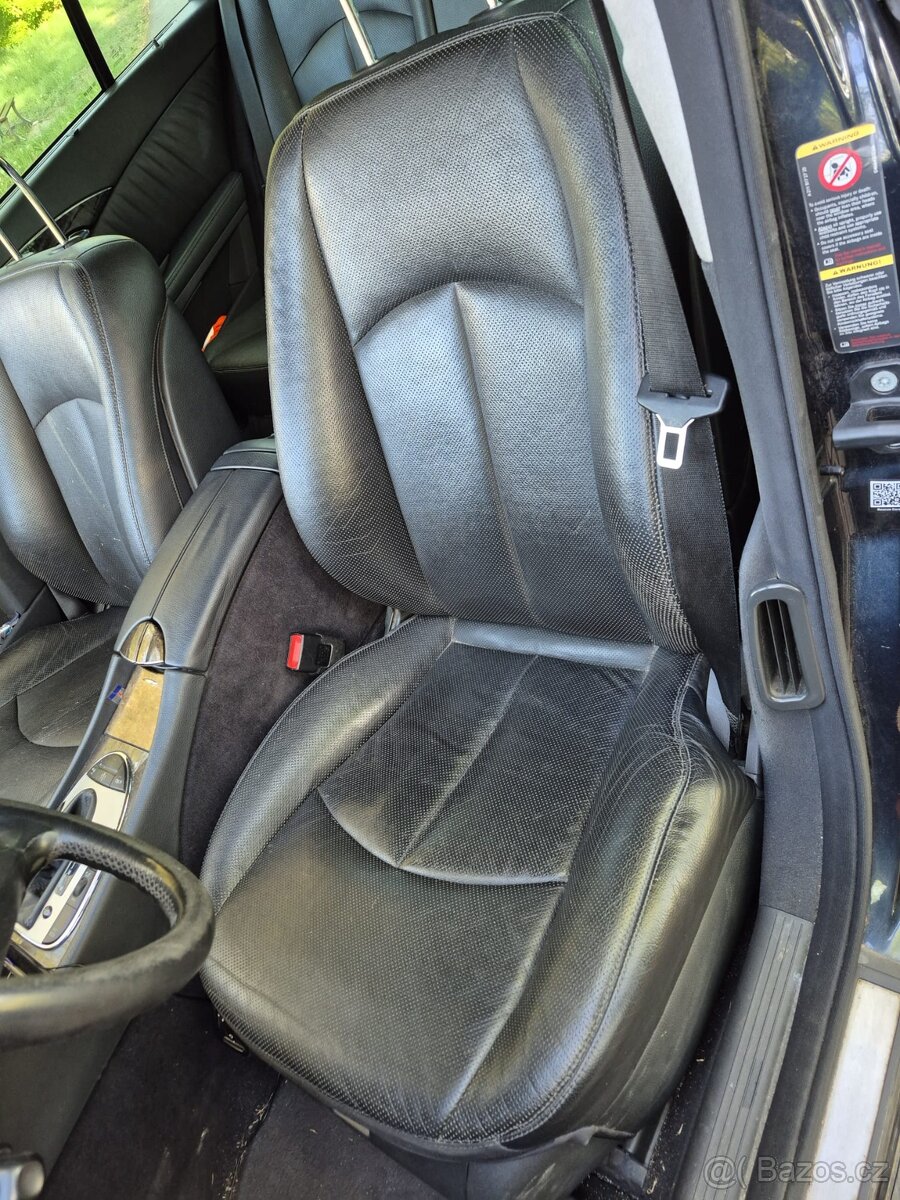 Mercedes W111 E500 V8 s211 4matic m113 - 3