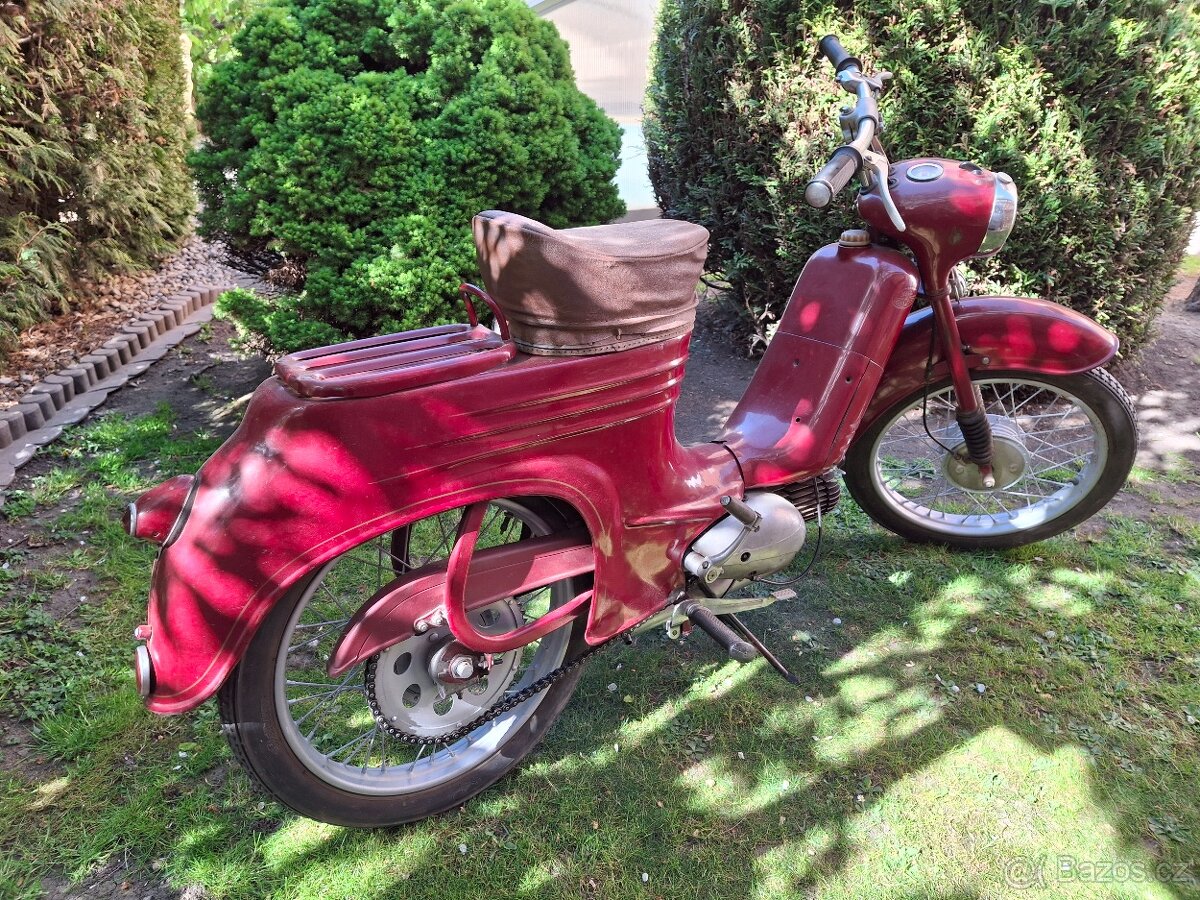 Jawa 555 Pařez - 3