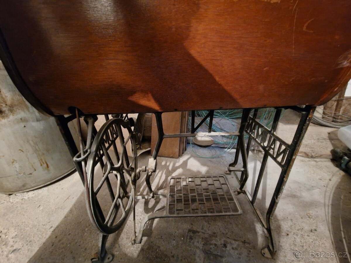 Šicí stroj - 3