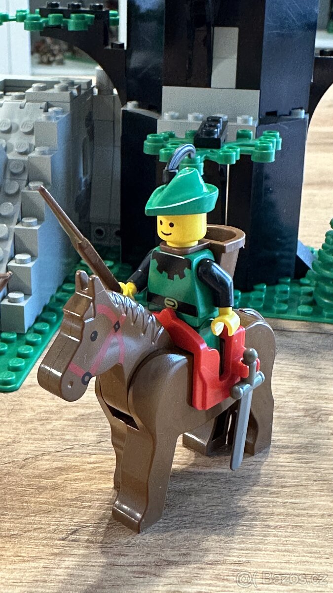 LEGO Castle 6066 - 3
