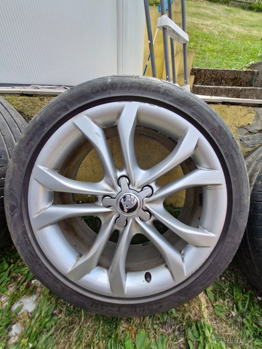 Alu kola 5x112 R18 - 3