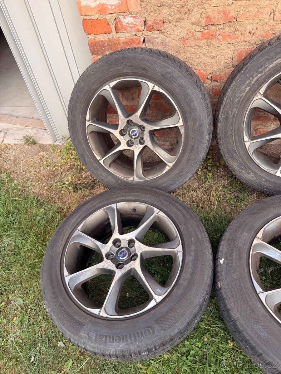 Kola Volvo 235/60R18 - 3