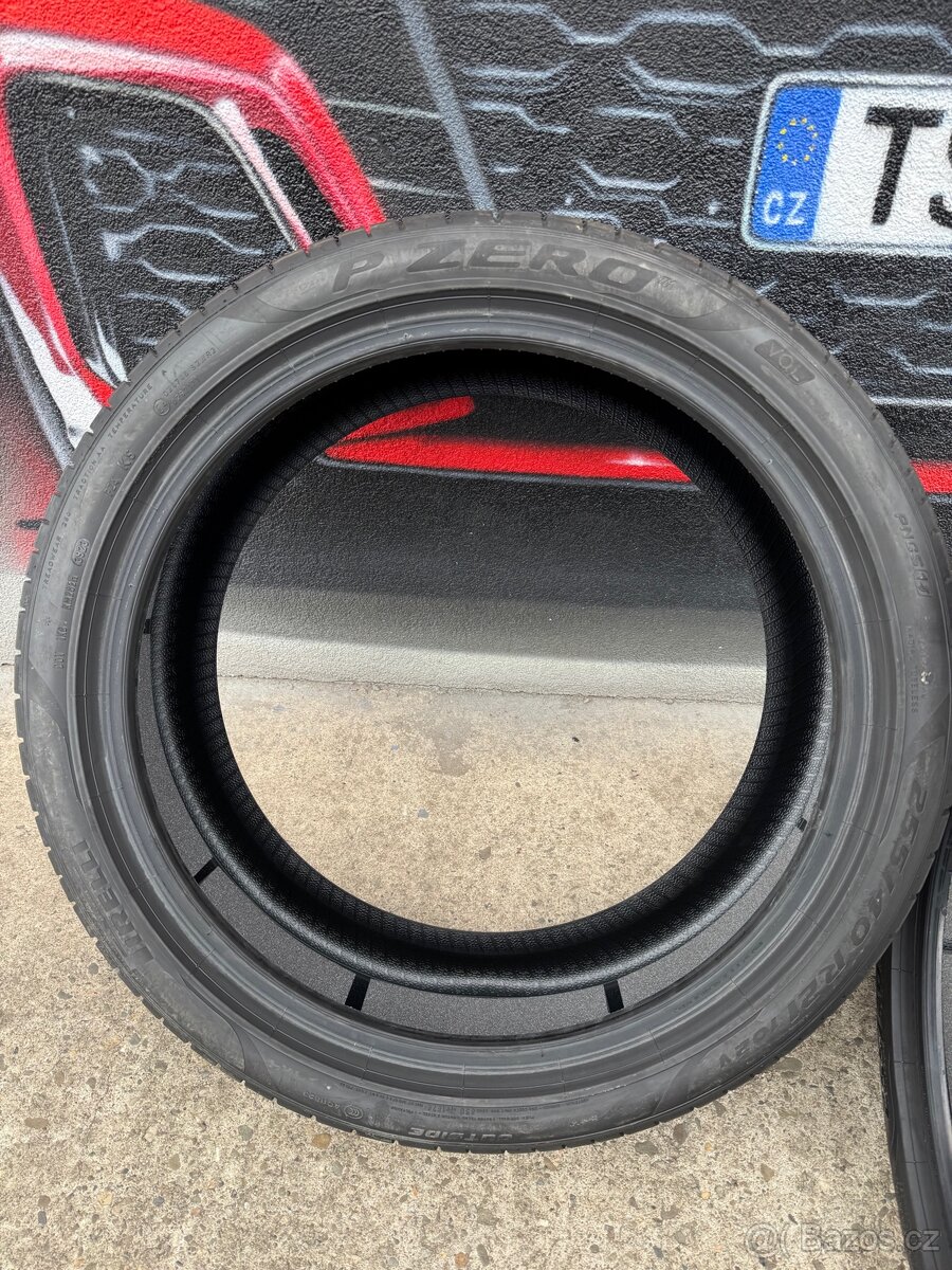 NOVÉ PNEU 255/40 R21 PIRELLI P ZERO - 3