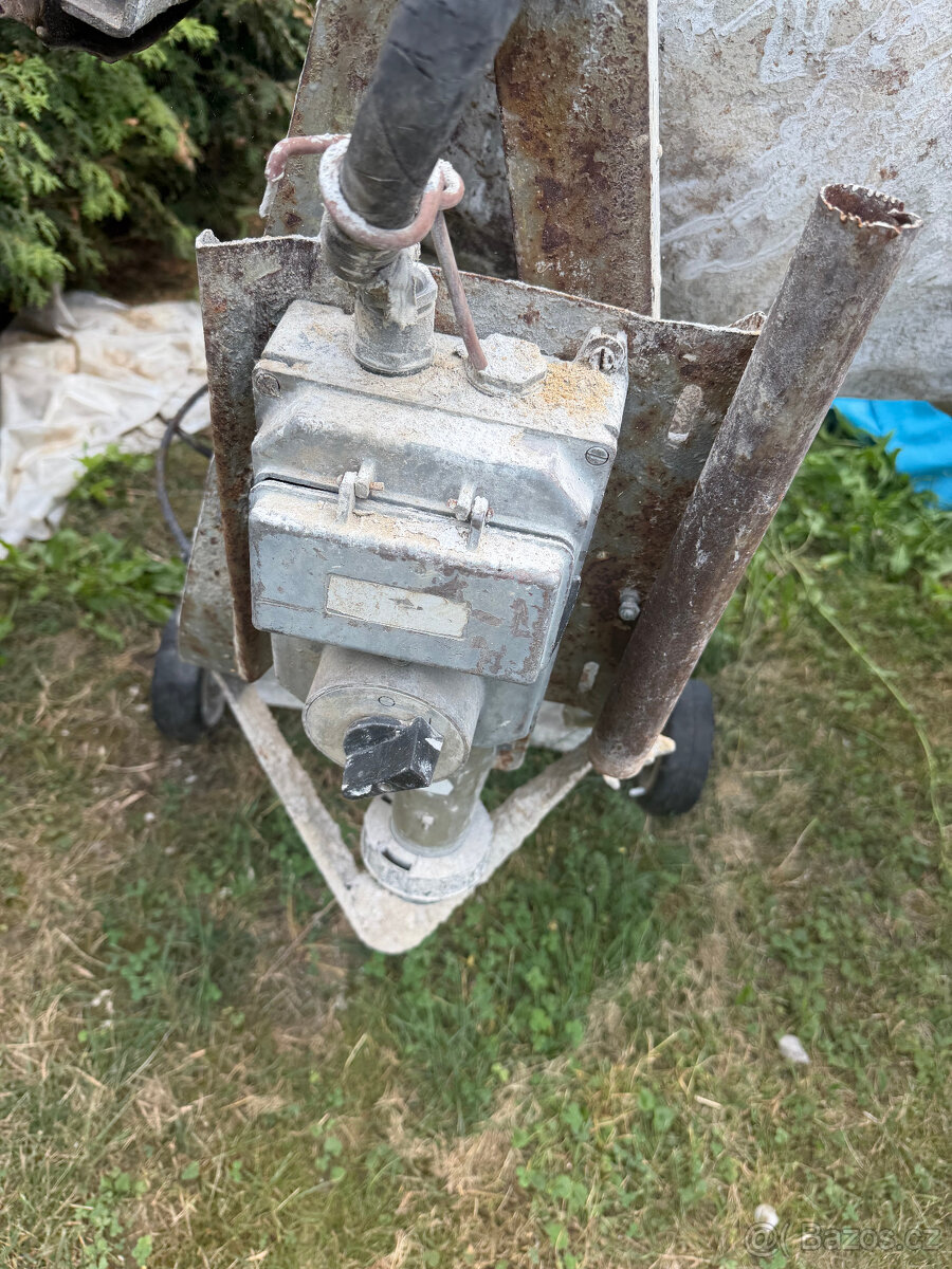 Prodám stavební míchačku na 380V - 3