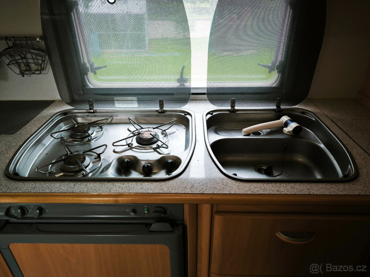 Karavan - Knaus Wilk Sport 490- PŘEDSTAN - 3