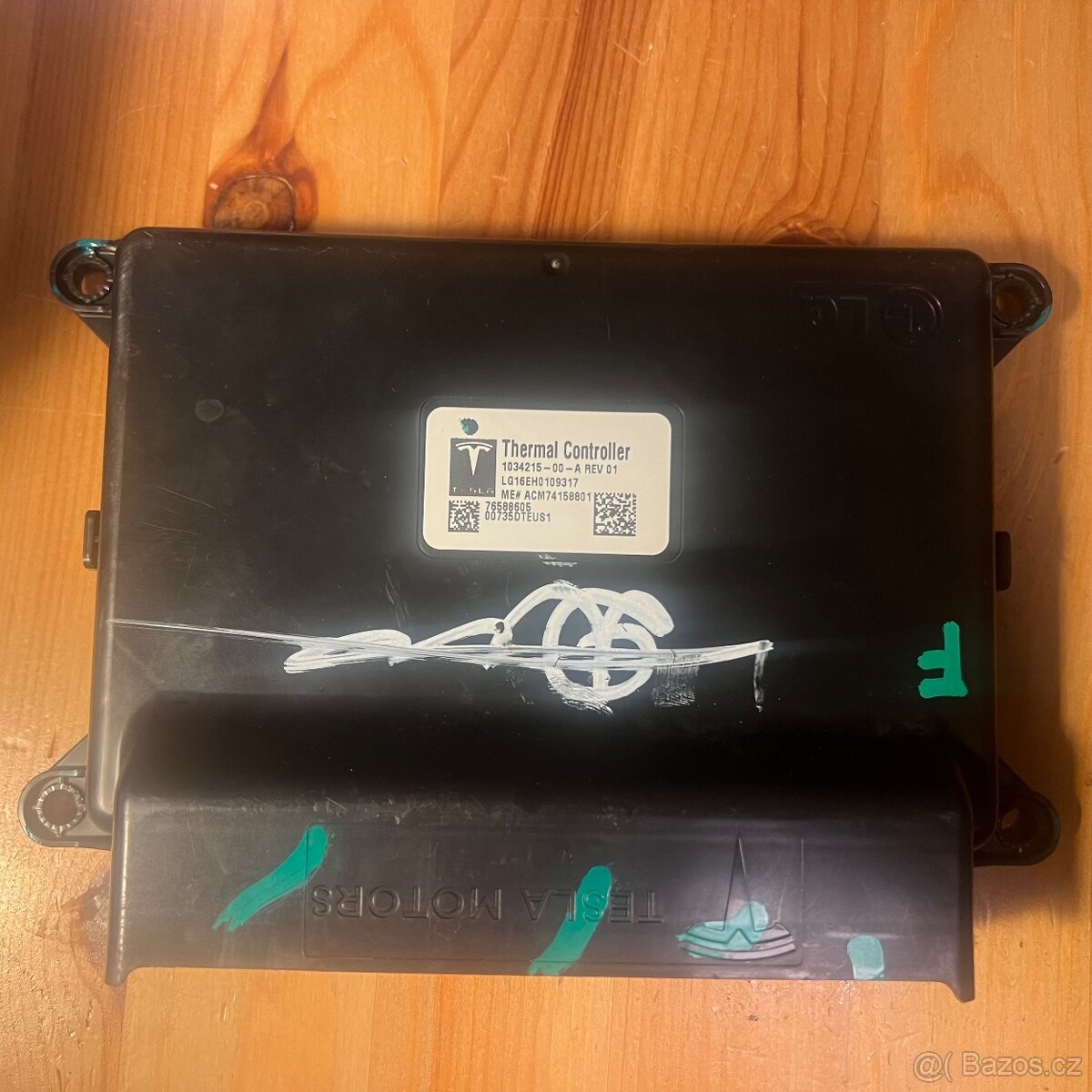 Tesla model S 2014 Thermal Controller - 3