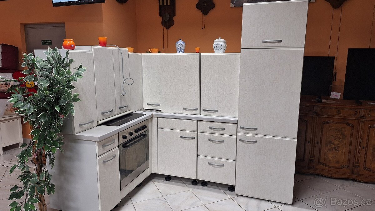 Rohová kuchyňská linka německé výroby - 3