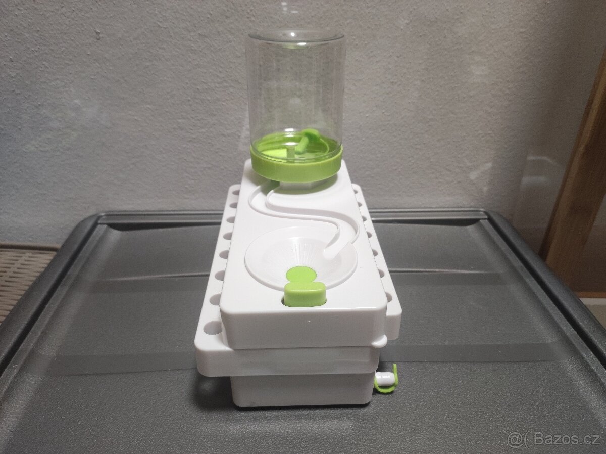 Praktická myčka štětců, zcela nová - 3