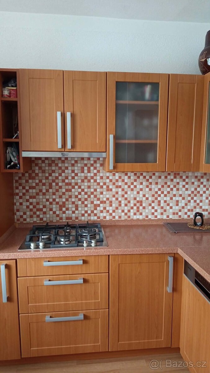 Prodám rohovou kuchyňskou linku - 3